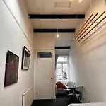Διαμέρισμα Charming Central House *