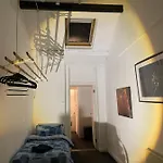 Charming Central House شقة *
