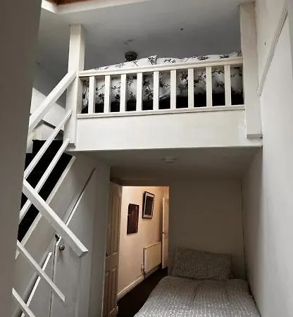 شقة Charming Central House *