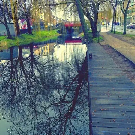 דירה Charming Central House *