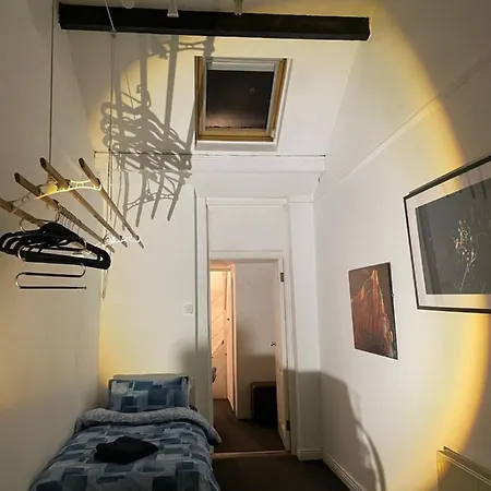 Charming Central House Апартаменты *