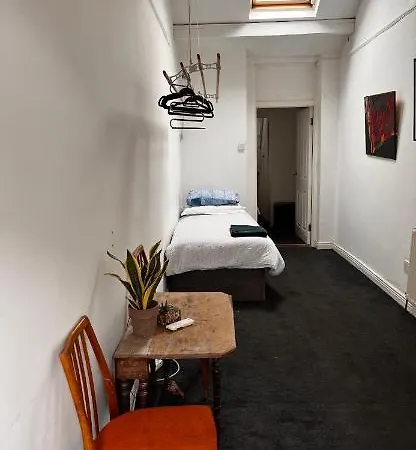 Charming Central House شقة *