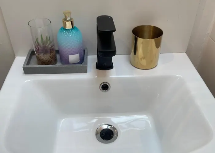 דירה Charming Central House *